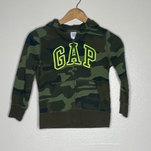 Gap Kids‎ Camo Sweater sz S (6-7)